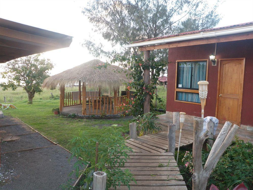 Cabañas Keuhenua Hanga Roa Exterior foto
